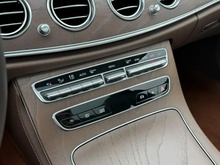 Mercedes-Benz E-Class 2021 Model E 300 L Fashion Model sedan – фото 10
