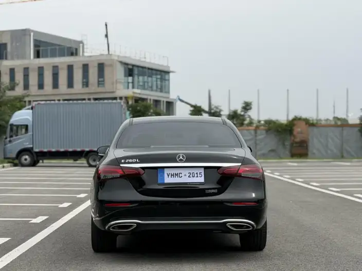 Mercedes-Benz E-Class 2022 Model E 260 L sedan – фото 6
