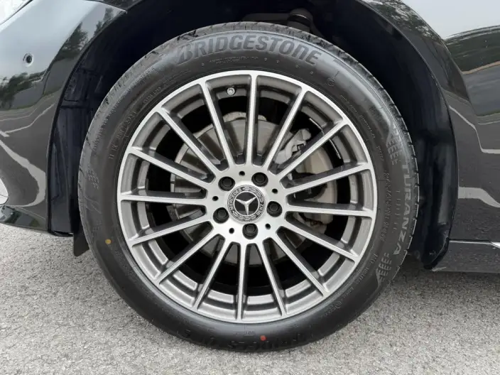 Mercedes-Benz E-Class 2022 Model E 260 L sedan – фото 9