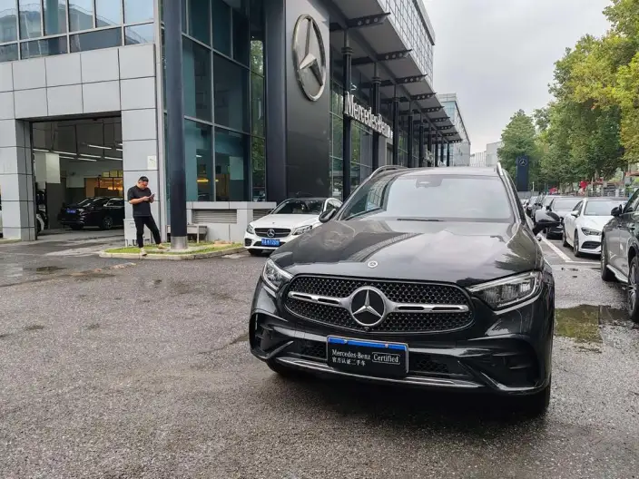 Mercedes-Benz GLC 2024 Model Facelift GLC 300 L 4MATIC Dynamic Model 5 seat – фото 2