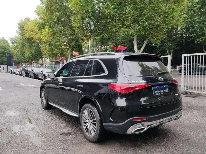 Mercedes-Benz GLC 2024 Model Facelift GLC 300 L 4MATIC Dynamic Model 5 seat – фото 4
