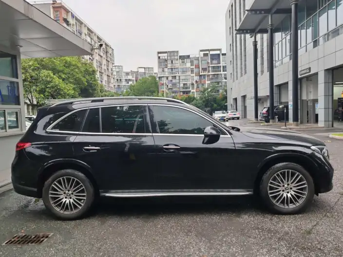 Mercedes-Benz GLC 2024 Model Facelift GLC 300 L 4MATIC Dynamic Model 5 seat – фото 7