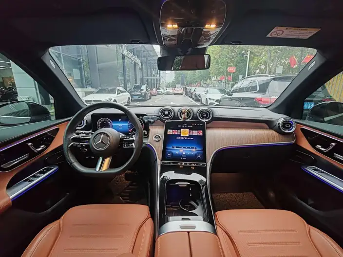 Mercedes-Benz GLC 2024 Model Facelift GLC 300 L 4MATIC Dynamic Model 5 seat – фото 10