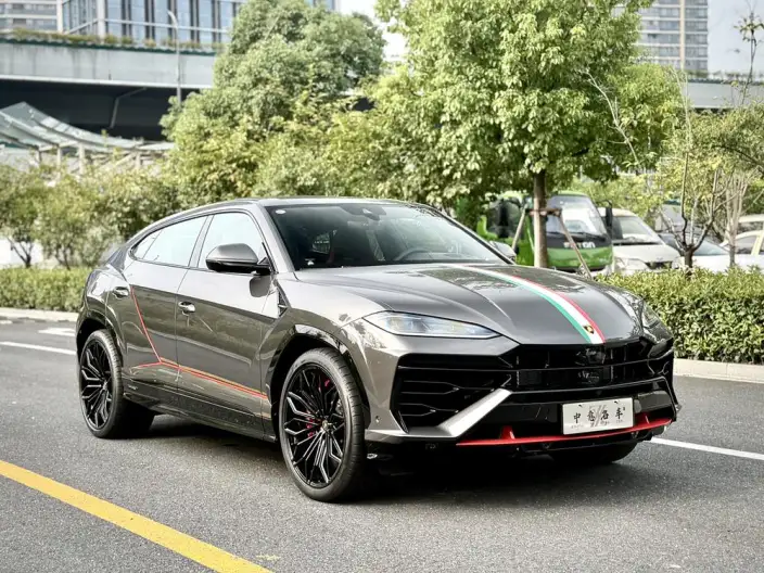 Urus SE 2026 Model 4.0T Standard Model