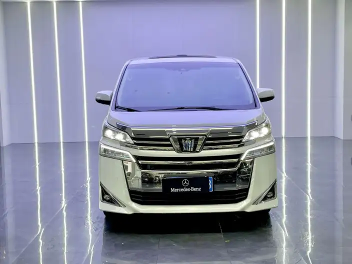 Vellfire 2021 Model Toyota Crown Hybrid 2.5L HV Supreme Edition – фото 2