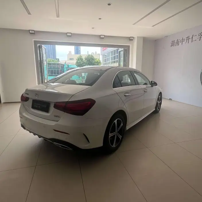 Mercedes-Benz A-class 2023 Model A 200 L Sports sedan Fashion Edition – фото 5