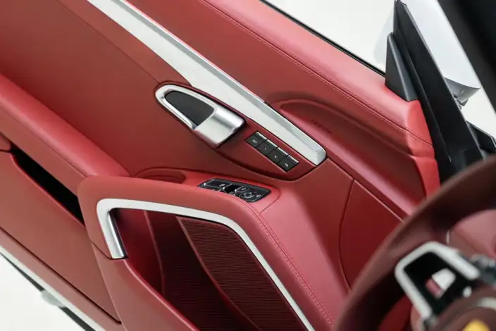 Porsche 718 2020 Model Cayman 2.0T – фото 9