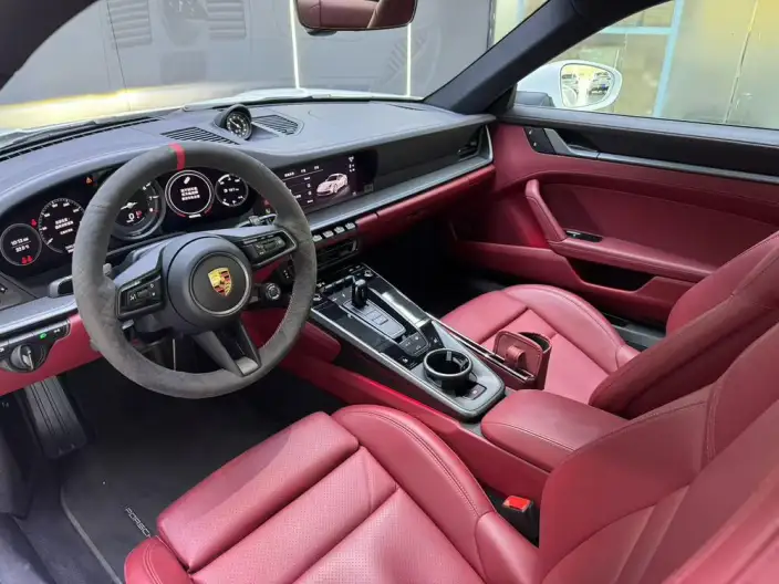 PORSCHE 911 2023 Model Carrera 3.0T – фото 10