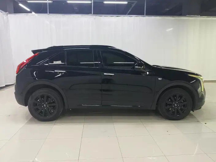 Cadillac XT4 2021 Model 28T 2WD Luxury Model – фото 8
