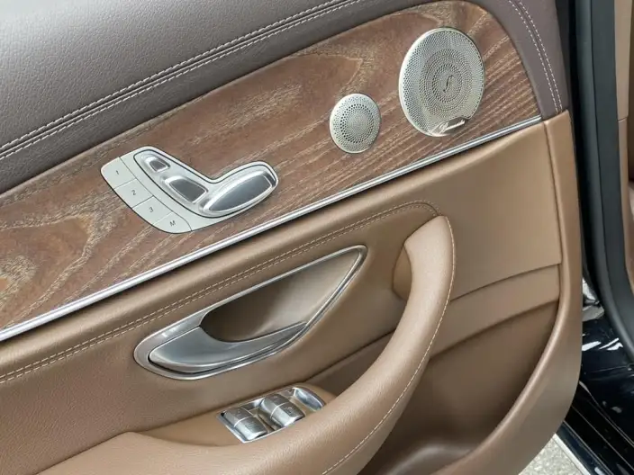 Mercedes-Benz E-Class 2022 Model E 300 L Luxury Model sedan – фото 7