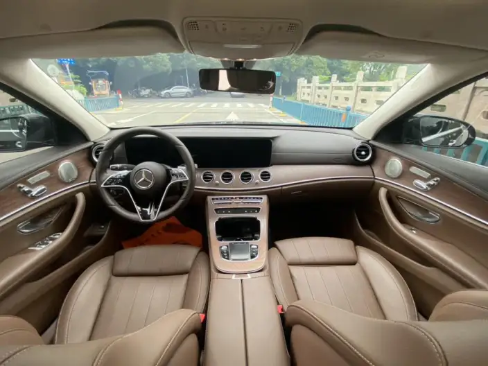 Mercedes-Benz E-Class 2022 Model E 300 L Luxury Model sedan – фото 8