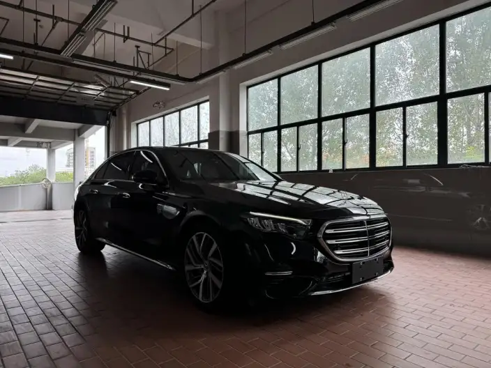 Mercedes-Benz E-Class 2024 Model Facelift E 300 L Fashion Model sedan – фото 3