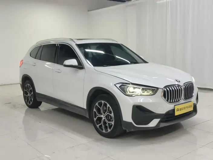 BMW X1 2022 Model sDrive25Li Leading Model – фото 3