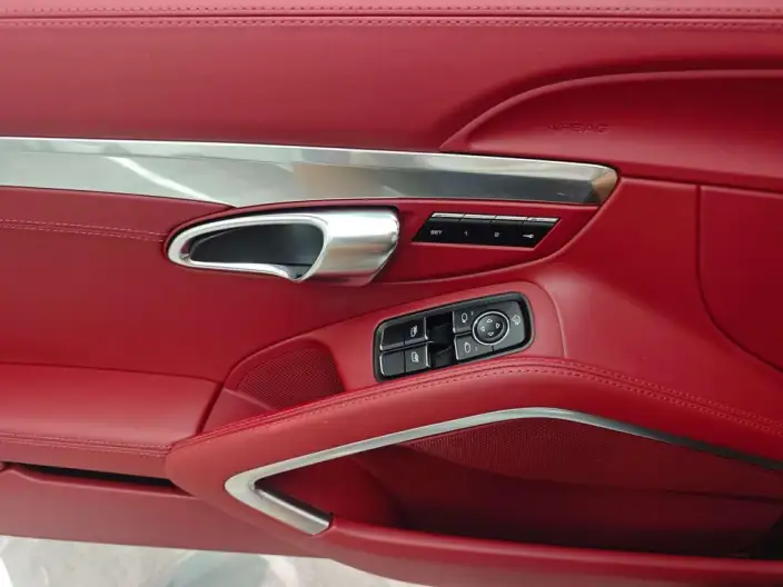 Porsche 718 2020 Model Boxster 2.0T – фото 9