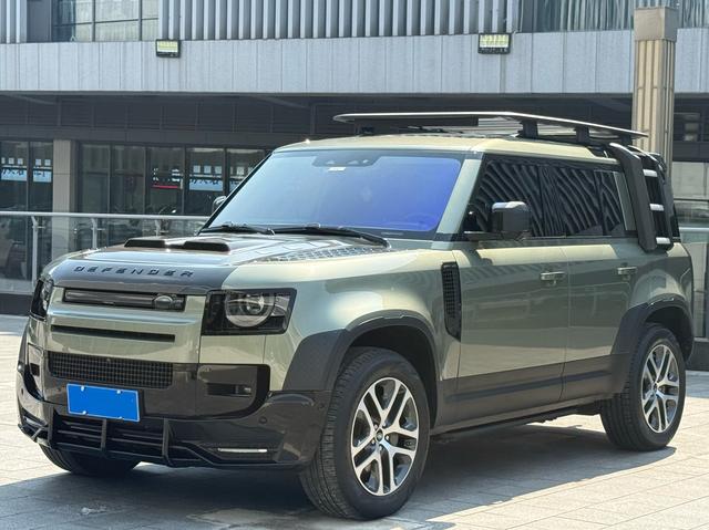 Land Rover De f ender 2021 110 P400 Dark Special Edition – фото 1