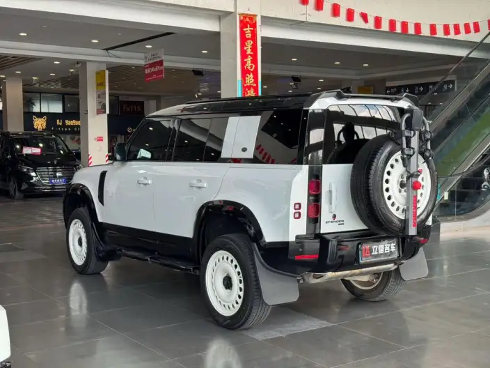 Land Rover Defender 2023 Model Facelift 110 P400 X-Dynamic HSE – фото 4