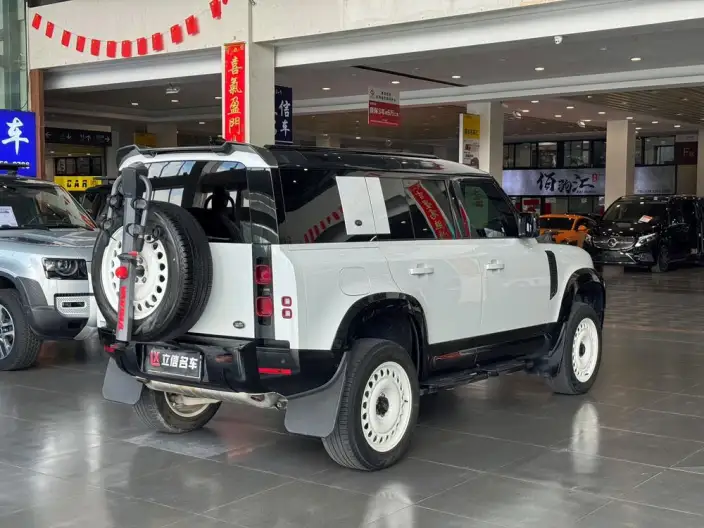 Land Rover Defender 2023 Model Facelift 110 P400 X-Dynamic HSE – фото 6