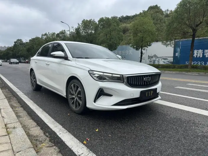 Geely Emgrand 2022 Model No. 4 Gen 1.5L CVT Luxury Model – фото 3