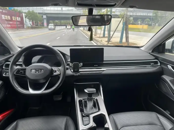 Geely Emgrand 2022 Model No. 4 Gen 1.5L CVT Luxury Model – фото 7