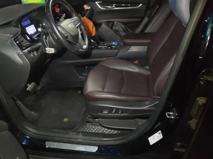 Cadillac XT6 2022 Model 2.0T VI seat 2WD Luxury Model – фото 10