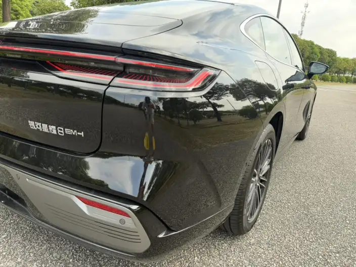 Geely Galaxy E8 PHEV 2025 Model 130km EM-i Exclusive Edition – фото 8