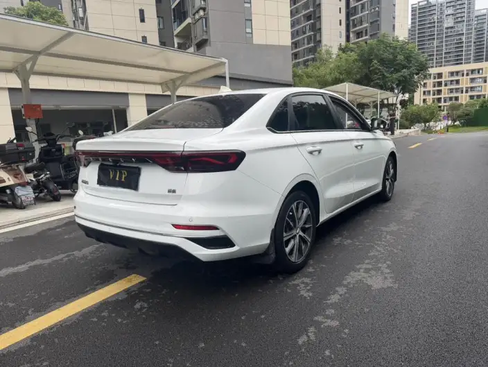Geely Emgrand 2022 Model No. 4 Gen 1.5L CVT Noble Model – фото 6