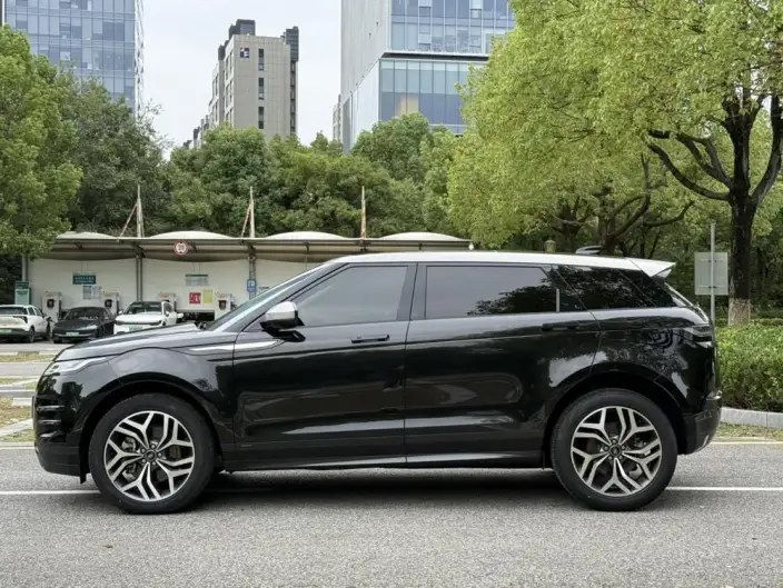 Range Rover Evoque 2022 Model Aurora L 249PS R-Dynamic Deluxe Edition – фото 4