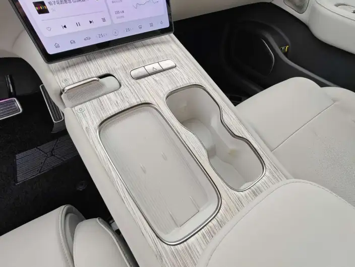 NIO ET7 2021 Model 75kWh – фото 10