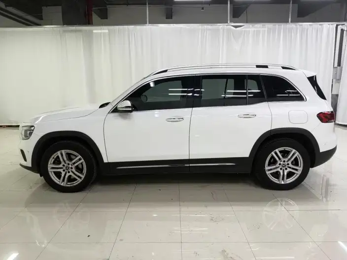 Mercedes-Benz GLB 2023 Model GLB 220 Dynamic Model – фото 4