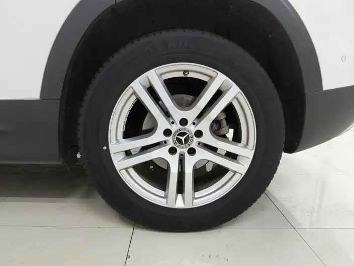 Mercedes-Benz GLB 2023 Model GLB 220 Dynamic Model – фото 9