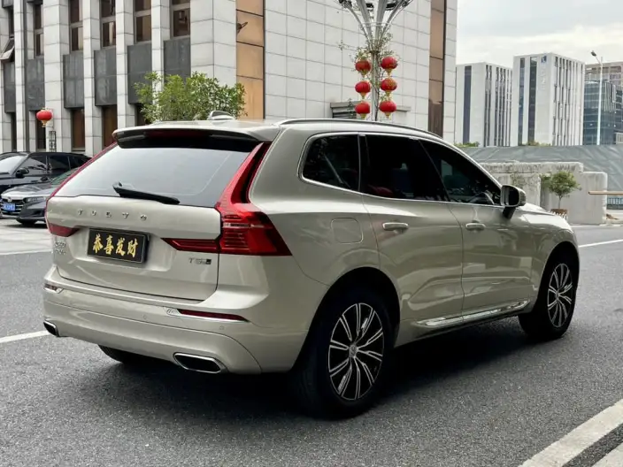 Volvo XC60 2020 Model T5 4WD Smart Range Deluxe Edition – фото 7