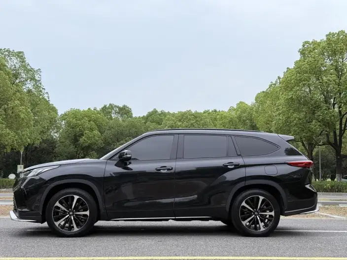 Crown Kluger 2021 Model 2.5L HEV 4WD Premium Edition – фото 4