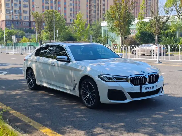 BMW 5 Series 2022 Model Facelift 530Li Leading Model M Sports Set – фото 3