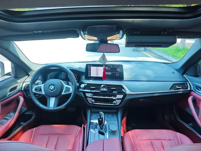 BMW 5 Series 2022 Model Facelift 530Li Leading Model M Sports Set – фото 9