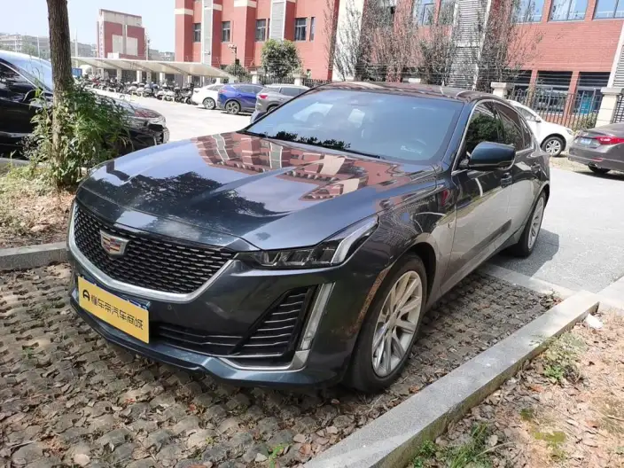 Cadillac CT5 2022 Model 28T Fashion Model – фото 1