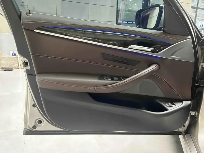 BMW 5 Series 2022 Model Facelift II 525Li Luxury Set – фото 8