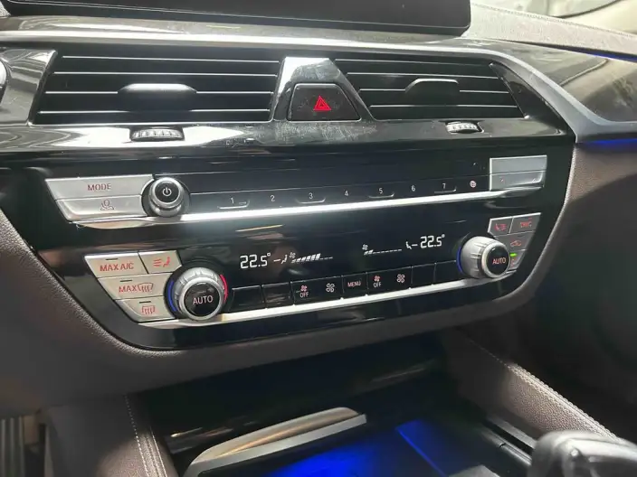 BMW 5 Series 2022 Model Facelift II 525Li Luxury Set – фото 10