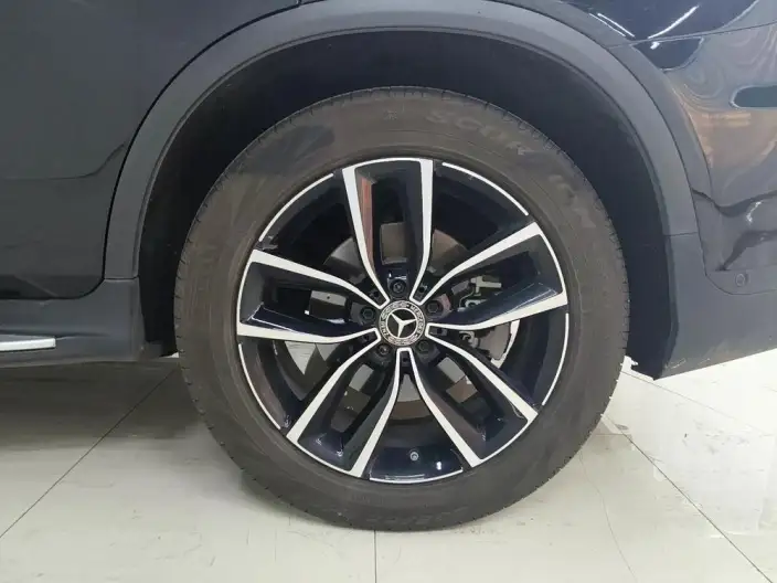 Mercedes-Benz GLC 2020 Model Facelift GLC 300 L 4MATIC Dynamic Model – фото 9