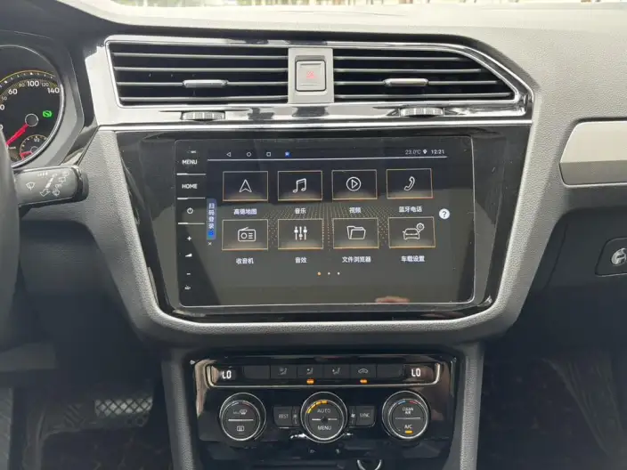 Volkswagen Tiguan L 2020 Model 330TSI Automatic 2WD Panorama Comfort Edition China V – фото 10