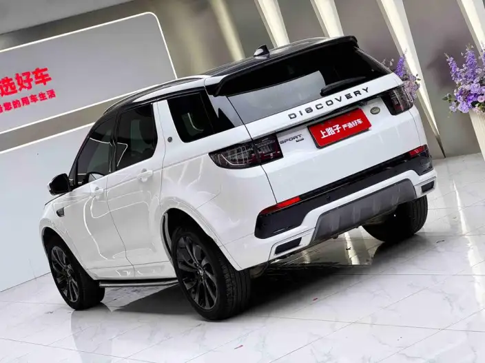 Land Rover Discovery Sport 2022 Model 249PS R-Dynamic SE Performance Technology Edition 5 seat – фото 4