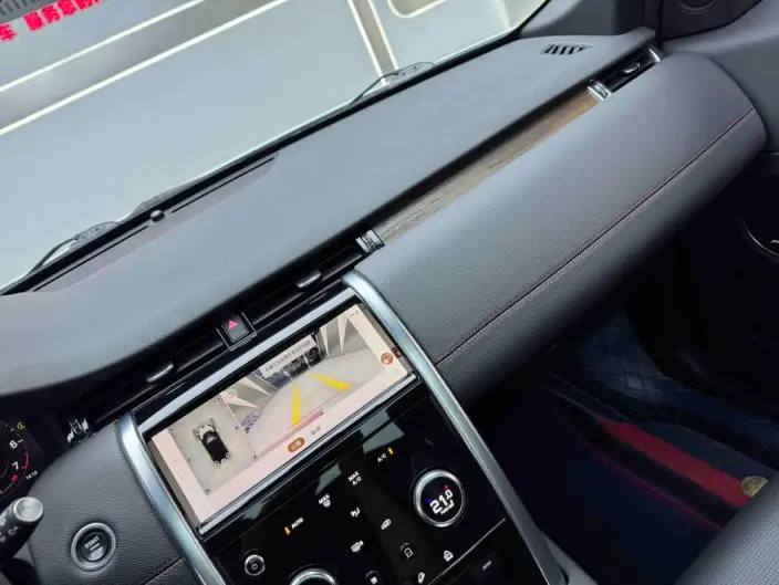 Land Rover Discovery Sport 2022 Model 249PS R-Dynamic SE Performance Technology Edition 5 seat – фото 8