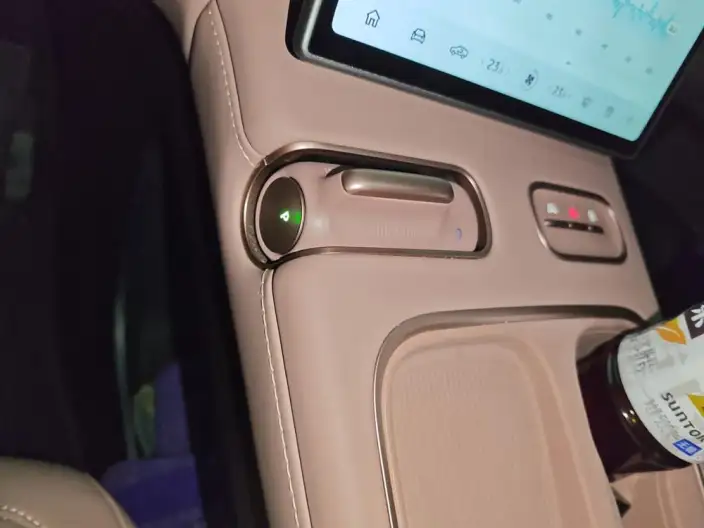NIO EC6 2024 Model 75kWh – фото 9