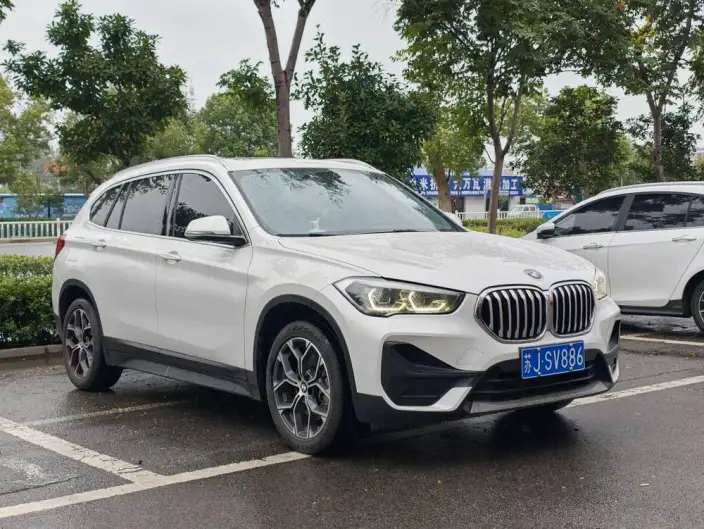 BMW X1 2020 Model sDrive25Li Leading Model – фото 3