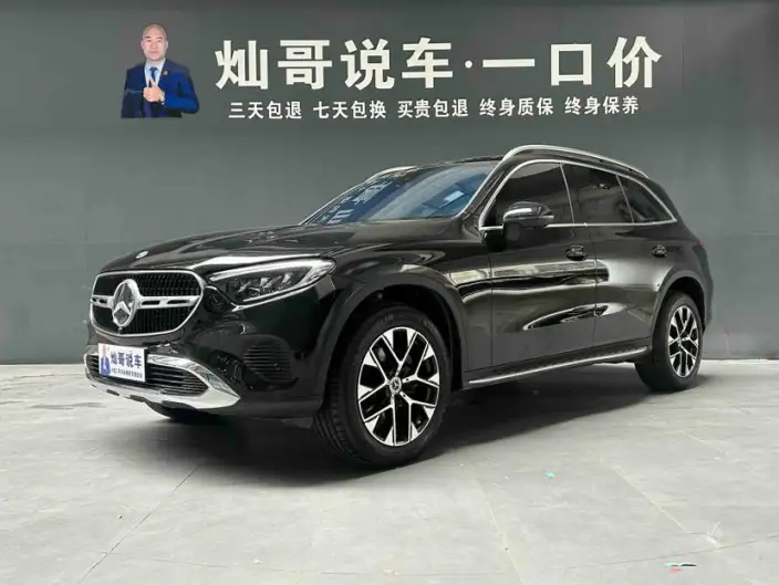 Mercedes-Benz GLC 2023 Model GLC 260 L 4MATIC Luxury Model 7 seat – фото 1