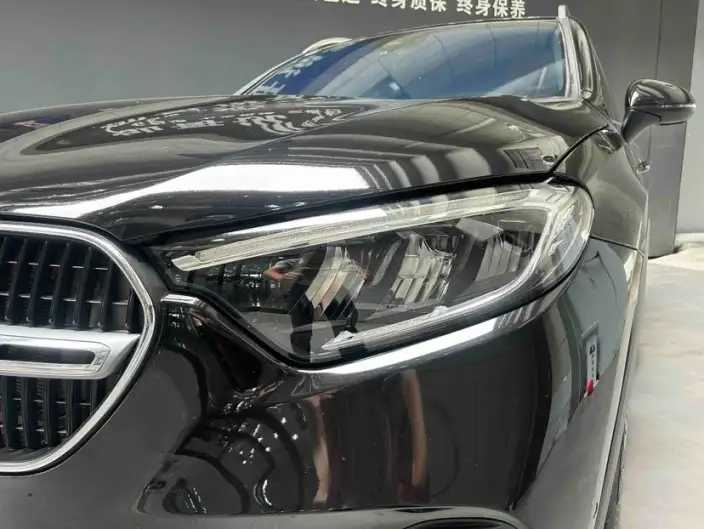 Mercedes-Benz GLC 2023 Model GLC 260 L 4MATIC Luxury Model 7 seat – фото 5