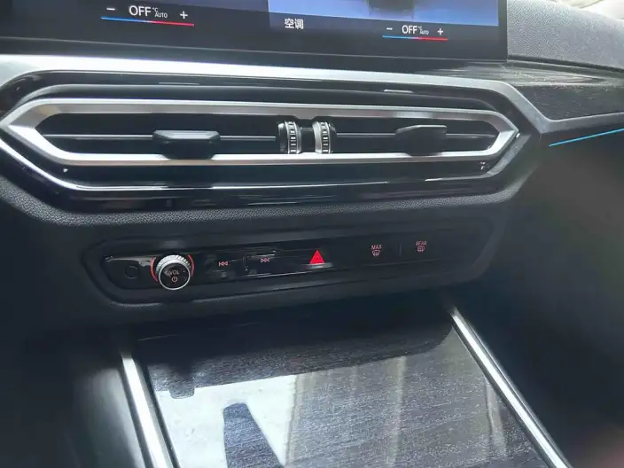 BMW 3 Series 2023 Model 325Li M Sports Set – фото 9