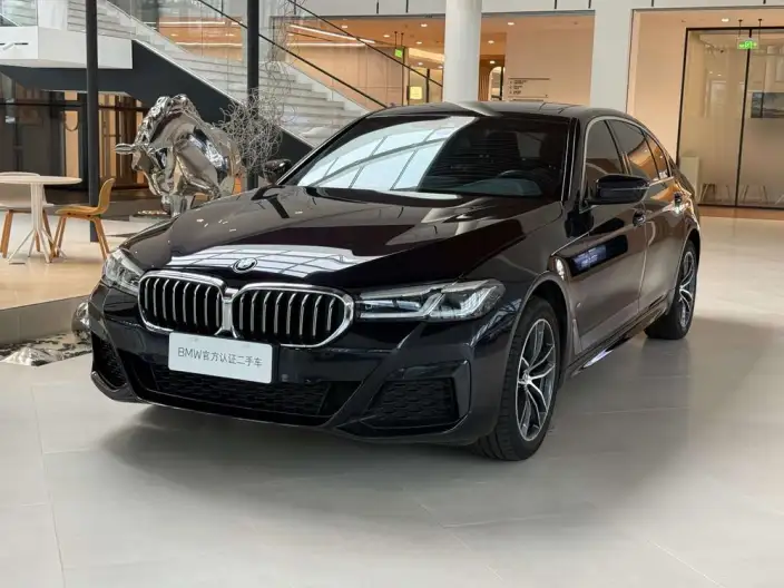 BMW 5 Series 2022 Model Facelift II 525Li M Sports Set – фото 1