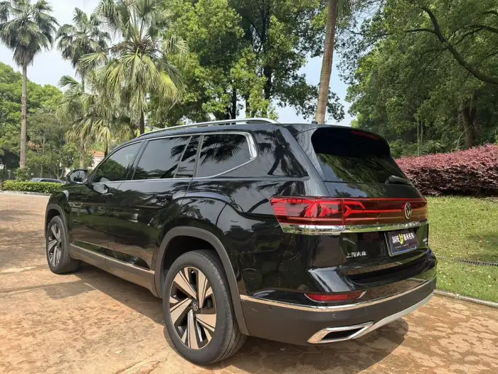 Volkswagen Teramont 2023 Model Facelift 380TSI 4WD Respect Deluxe Edition – фото 4