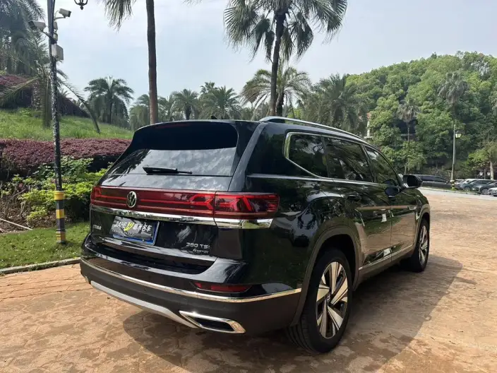 Volkswagen Teramont 2023 Model Facelift 380TSI 4WD Respect Deluxe Edition – фото 5