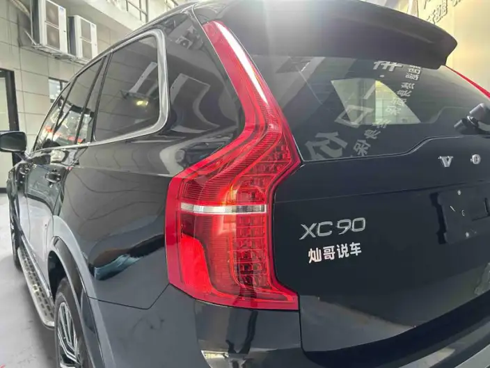 Volvo XC90 2025 Model B5 Zhixing Deluxe Edition 5 seat – фото 6